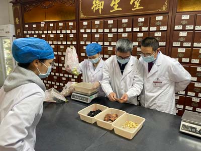 杭州看肿瘤哪家中医馆比较好：了解一下打嗝是不是胃癌的前兆呢?