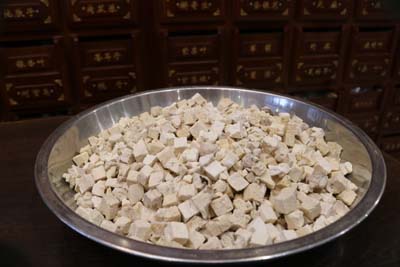 肺部疼痛是什么原因？检查肺部做ct还是胸片？